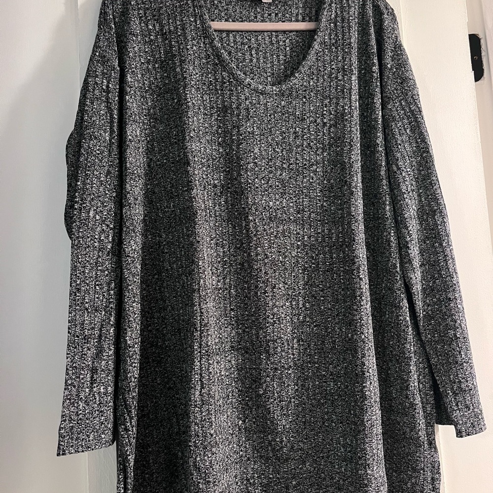 LOFT Gray Crew Neck Sweater - Perfect for leggings XXL